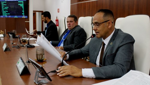 Expediente | 18ª Sessão Ordinária de 2025 Expediente | 18ª Sessão Ordinária de 2025