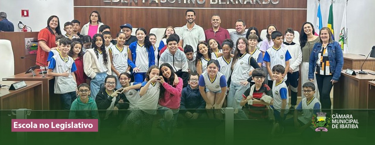 Alunos da Escola Flávio Alcure de Araújo conhecem a Câmara de Ibatiba Alunos da Escola Flávio Alcure de Araújo conhecem a Câmara de Ibatiba