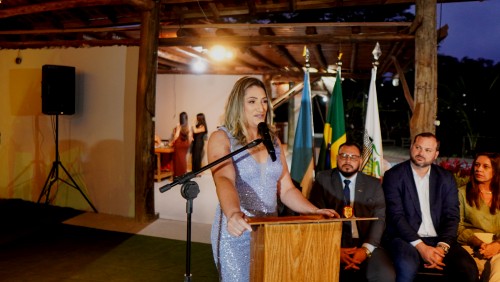 Discurso da ver. Marli Tiengo do Carmo Faria (MDB) | Sessão Solene de Entrega de Títulos de Cidadãos Ibatibenses Discurso da ver. Marli Tiengo do Carmo Faria (MDB) | Sessão Solene de Entrega de Títulos de Cidadãos Ibatibenses