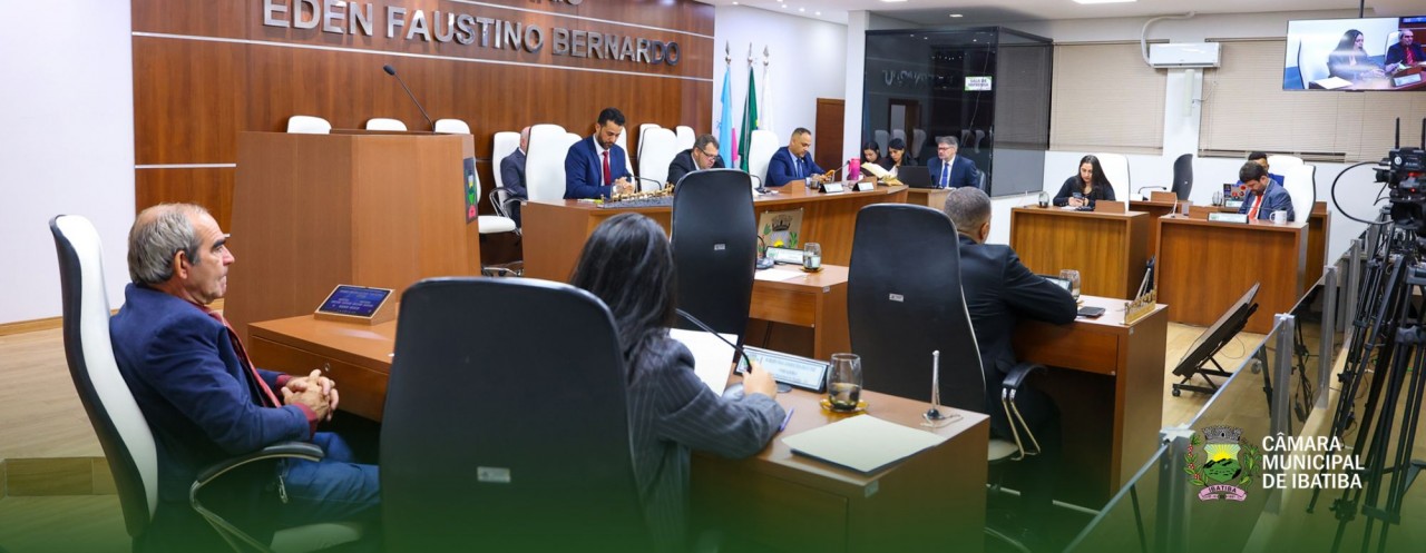 Vereadores aprovam Projetos de Lei Complementar, Lei Ordinária, Resolução e Moções de Pesar e Aplausos Vereadores aprovam Projetos de Lei Complementar, Lei Ordinária, Resolução e Moções de Pesar e Aplausos