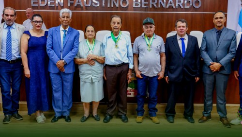 Comenda Dico Ribeiro é entregue em Sessão Solene na Câmara de Ibatiba Comenda Dico Ribeiro é entregue em Sessão Solene na Câmara de Ibatiba